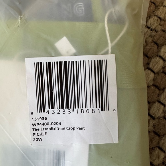 NWT Wildfang Cropped Slim Trousers In "Pickle" - Picture 2 of 5